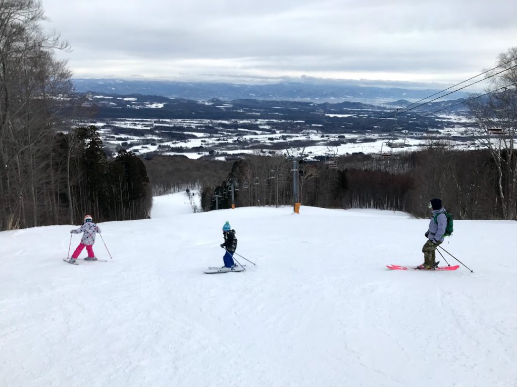 家族一緒にスキー