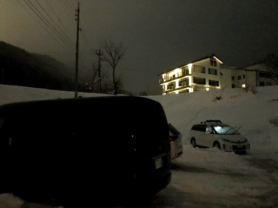 スキー場駐車場を利用する（冬季のみ）