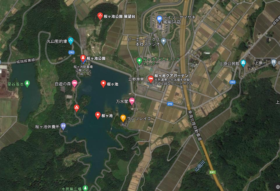 Googlemapで偶然見つけた富山の「桜ヶ池公園」駐車場
