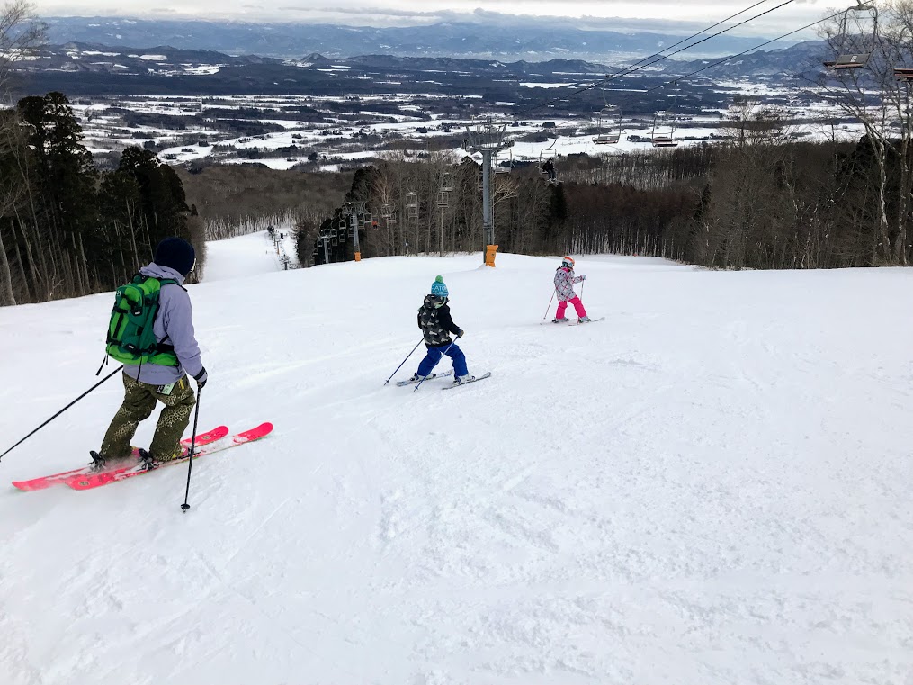 子供のスキー上達方法 親も一緒に滑る