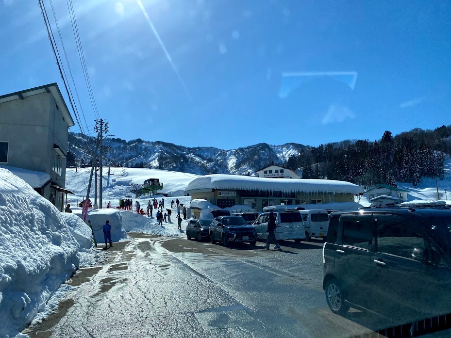雪質抜群、コースも豊富な松之山温泉スキー場