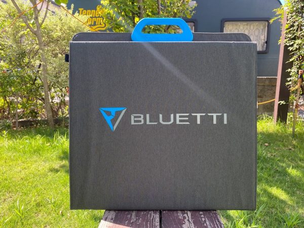 BLUETTI ソーラーパネル PV200：セット内容