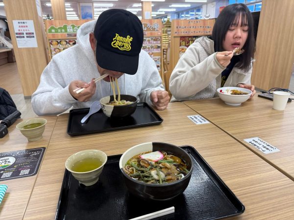 岩手山サービスエリアで朝食